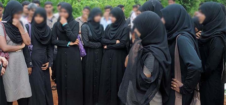 Kerala High Court DB dismisses CBSEs Appeal against Order permitting Hijab at AIPMT Kerala High Court DB dismisses CBSEs Appeal against Order permitting Hijab at AIPMT