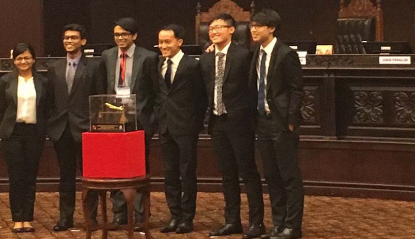 Mooters Speaking; In Conversation with Winners of Leiden Sarin International Air Law Moot Court Competition Mooters Speaking; In Conversation with Winners of Leiden Sarin International Air Law Moot Court Competition