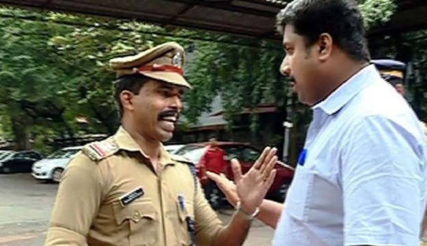 Media vs Police: More than 100 Lawyers move HC for Cop; Kerala HC stays proceedings Media vs Police: More than 100 Lawyers move HC for Cop; Kerala HC stays proceedings
