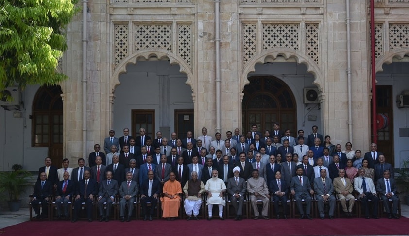 Judges Must Sit During Vacations To Reduce Pendency: CJI, PM Offers Support To Judiciary Judges Must Sit During Vacations To Reduce Pendency: CJI, PM Offers Support To Judiciary