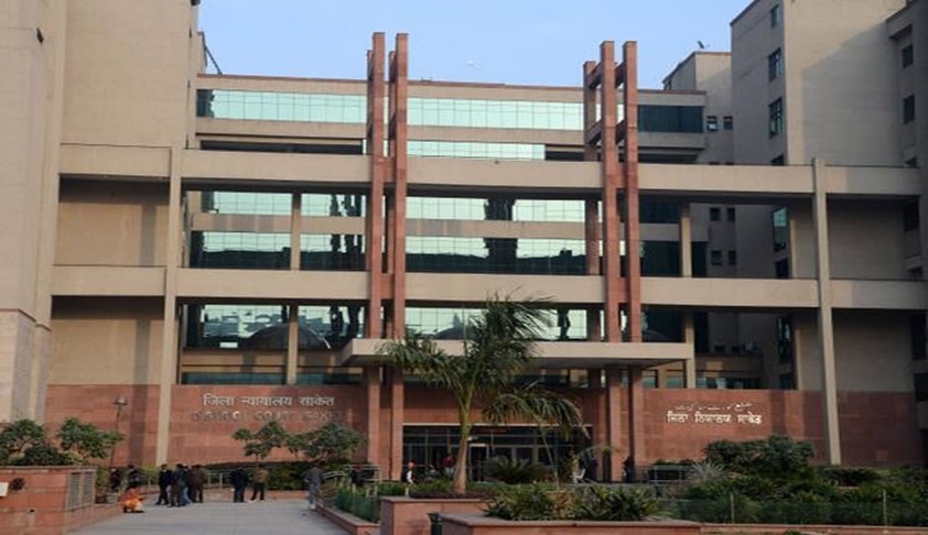 Slighted & Intimidated By Magistrate, Court Staff Writes To Delhi HC Acting CJ Slighted & Intimidated By Magistrate, Court Staff Writes To Delhi HC Acting CJ