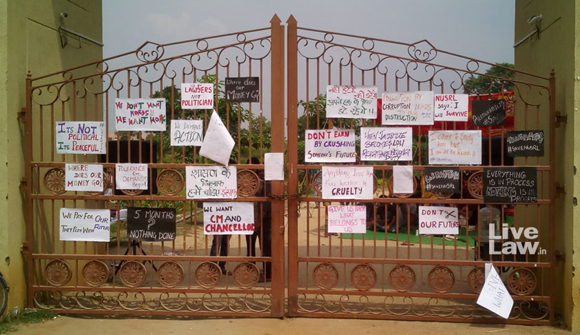 NUSRL Students’ Protest Enters Day Two As Security Forces Reach Dharna Spot NUSRL Students’ Protest Enters Day Two As Security Forces Reach Dharna Spot