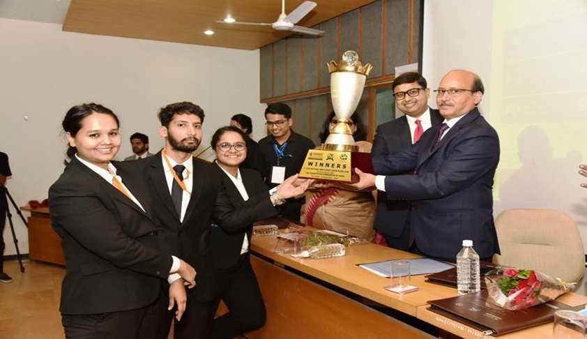 SLS Noida Wins 8th ILNU Moot Competition SLS Noida Wins 8th ILNU Moot Competition