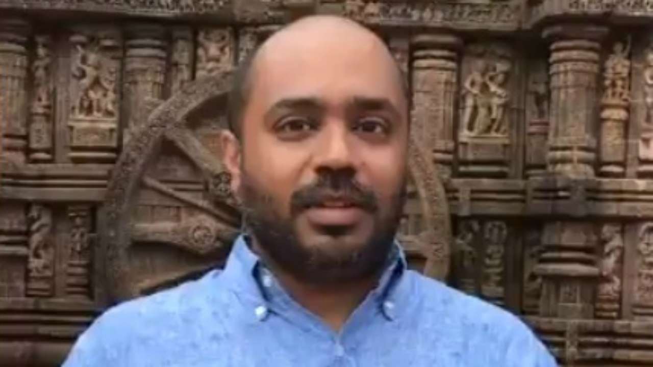 Odisha Govt Decides Not To Prosecute Cases Against Abhijit Iyer Mitra, Accepting His Apology Odisha Govt Decides Not To Prosecute Cases Against Abhijit Iyer Mitra, Accepting His Apology