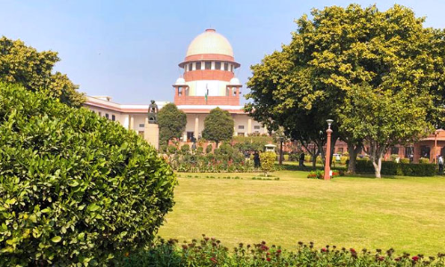 Three-Judge Bench Of SC To Examine Power Of GST Officers To Arrest Suspected Tax Evaders Three-Judge Bench Of SC To Examine Power Of GST Officers To Arrest Suspected Tax Evaders
