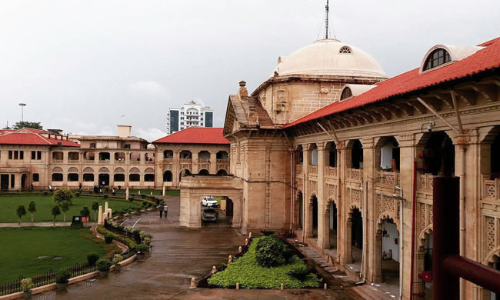 Allahabad HC Issues Show Cause Notice To An Advocate For Threatening Court Staff Allahabad HC Issues Show Cause Notice To An Advocate For Threatening Court Staff