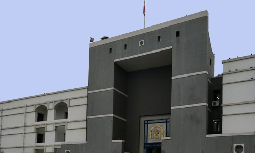 Students Of Nirma University Write To Gujarat HC Seeking Reduction In College Fees Students Of Nirma University Write To Gujarat HC Seeking Reduction In College Fees