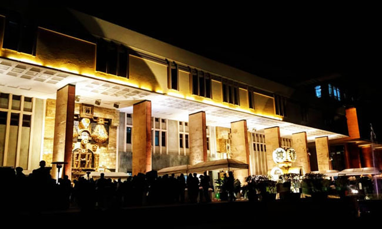 Delhi HC Grants Police Protection To Advocate Threatened For Defending His Client Delhi HC Grants Police Protection To Advocate Threatened For Defending His Client