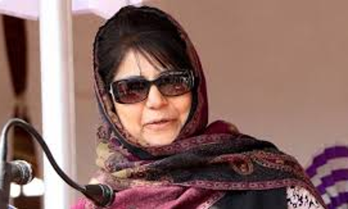 Article 370: Mehbooba Muftis Daughter Moves SC For Permission To Meet Her Mother Article 370: Mehbooba Muftis Daughter Moves SC For Permission To Meet Her Mother