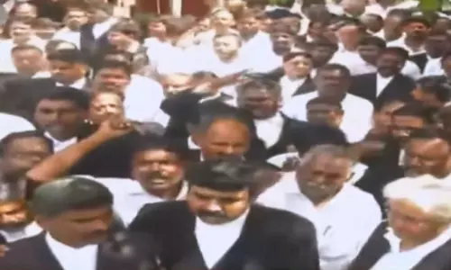 Madras HC Advocates Stage Protests Against Chief Justice Tahilramanis Transfer Madras HC Advocates Stage Protests Against Chief Justice Tahilramanis Transfer