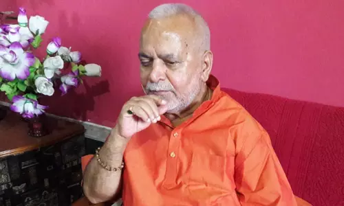 UP Law Student Files Rape Complaint Against Ex-Union Minister And BJP Leader Chinmayanand UP Law Student Files Rape Complaint Against Ex-Union Minister And BJP Leader Chinmayanand