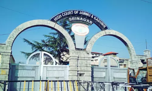 All Hindus Living In Kashmir Valley Cannot Claim Benefits Meant For Kashmiri Pandits: J&K High Court All Hindus Living In Kashmir Valley Cannot Claim Benefits Meant For Kashmiri Pandits: J&K High Court