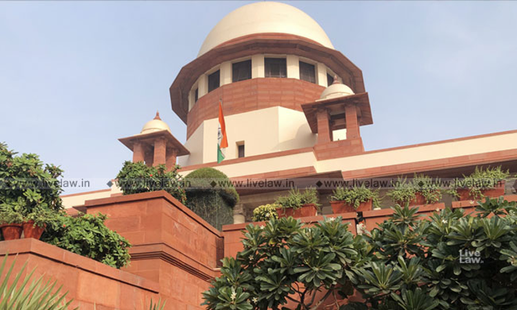 [False Declaration] SC Issues Notice To Sub-Divisional Magistrate, Gorakhpur For Misleading The Court