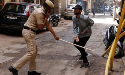 Police Should Avoid Excess Force Against Lockdown Violators : Karnataka High Court Police Should Avoid Excess Force Against Lockdown Violators : Karnataka High Court