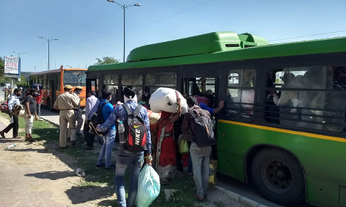 SC Seeks Centres Response on Implementation of MHA Order For Payment of Full Wages During Lockdown SC Seeks Centres Response on Implementation of MHA Order For Payment of Full Wages During Lockdown
