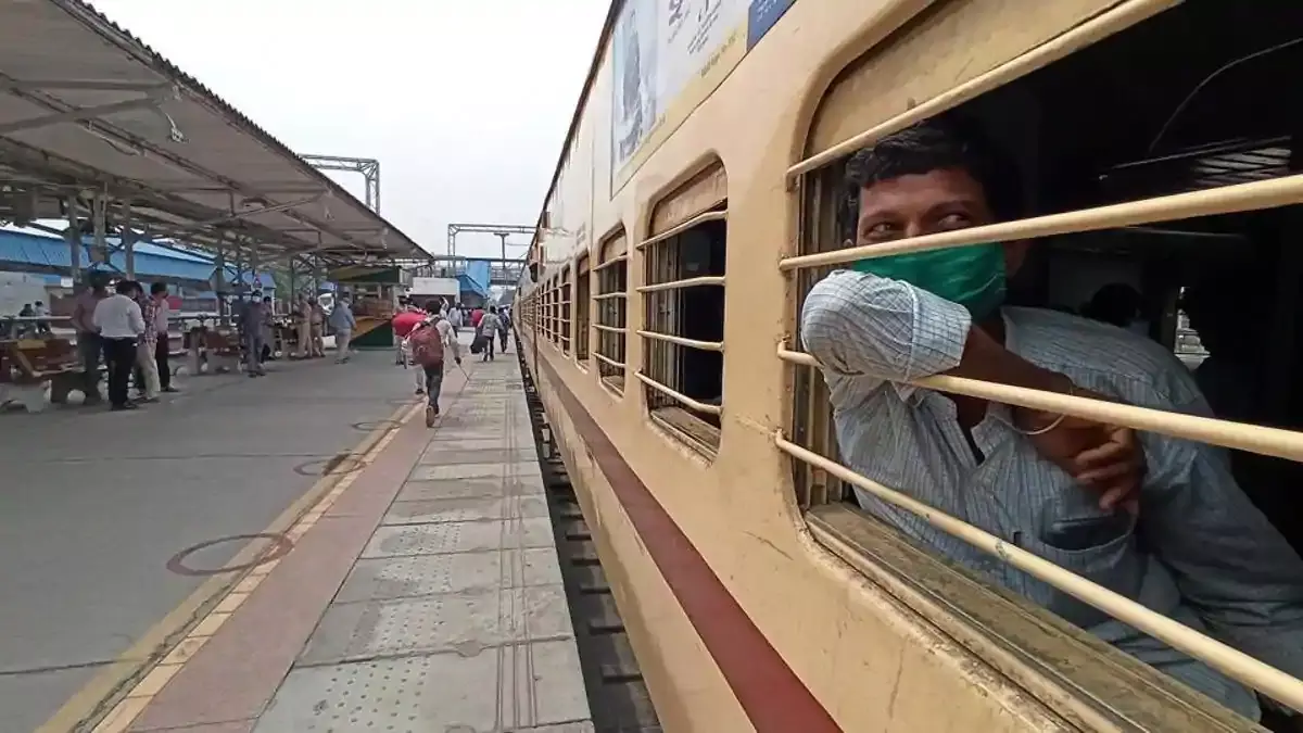 New SOP For Shramik Trains : Now Railways To Directly Run Trains In Consultation With MHA New SOP For Shramik Trains : Now Railways To Directly Run Trains In Consultation With MHA