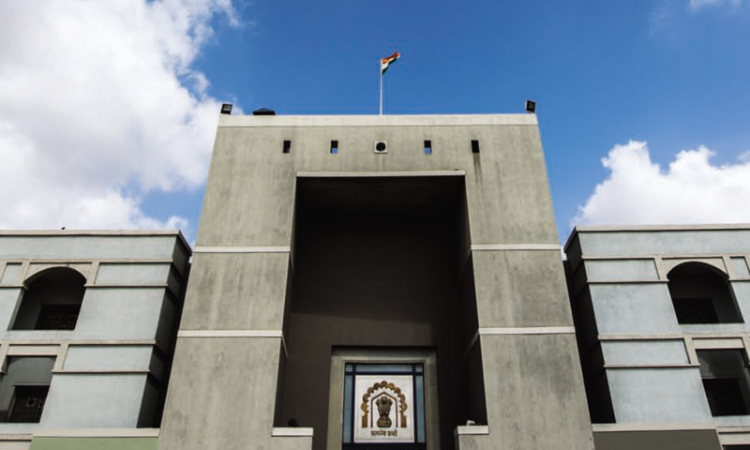 No Material To Suggest His Involvement In Any Anti-National Activity: Gujarat High Court Quashes Passport Impounding Order No Material To Suggest His Involvement In Any Anti-National Activity: Gujarat High Court Quashes Passport Impounding Order