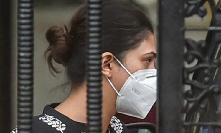 SSR Case: Bombay High Court Refuses Anticipatory Bail To Celebrity Manager Karishma Prakash SSR Case: Bombay High Court Refuses Anticipatory Bail To Celebrity Manager Karishma Prakash