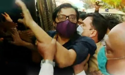Alibag Court Allows Police To Question Arnab Goswami For 3 Hours Daily In Taloja Prison Alibag Court Allows Police To Question Arnab Goswami For 3 Hours Daily In Taloja Prison