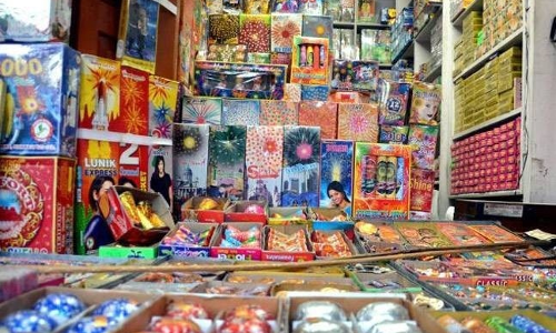 Ensure Only Green Crackers Are Sold In Stalls: Karnataka High Court Directs Authorities Ensure Only Green Crackers Are Sold In Stalls: Karnataka High Court Directs Authorities