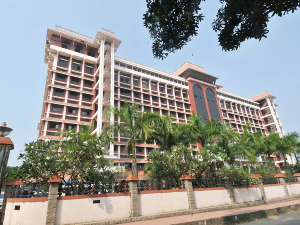 Gold Smuggling Attempt: Kerala High Court Grants Bail to Second Accused Arjun Ayanki Gold Smuggling Attempt: Kerala High Court Grants Bail to Second Accused Arjun Ayanki
