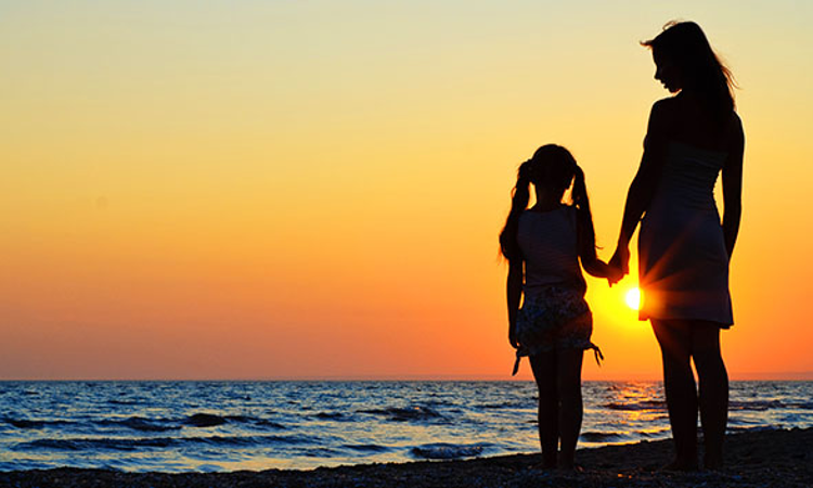 Mother Cant Be Asked To Choose Between Child & Career: Bombay High Court Permits Woman To Go Abroad With Daughter Mother Cant Be Asked To Choose Between Child & Career: Bombay High Court Permits Woman To Go Abroad With Daughter