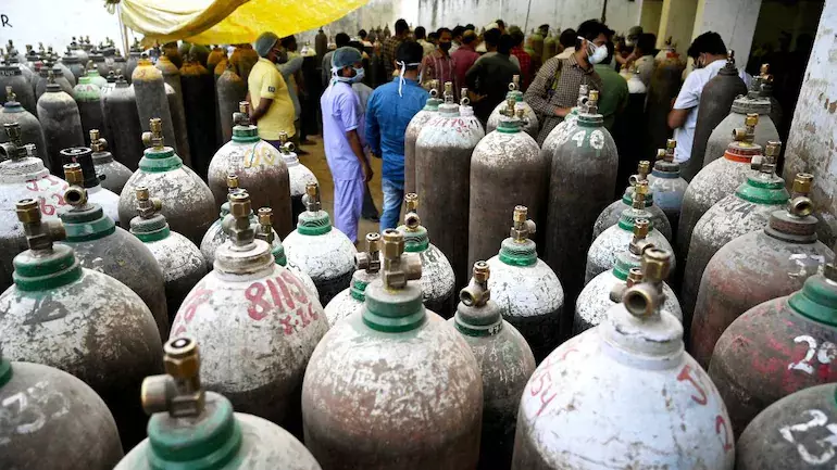 Delhi High Court Issues Contempt Notice To Oxygen Manufacturer Over Non-Supply To Delhi Govt Delhi High Court Issues Contempt Notice To Oxygen Manufacturer Over Non-Supply To Delhi Govt