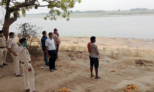 Corpses Floating In Ganga: NHRC Seeks Response From Centre, Govt Of UP & Bihar Corpses Floating In Ganga: NHRC Seeks Response From Centre, Govt Of UP & Bihar