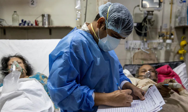 Due To Delhi Health Infrastructures Unpreparedness, Many Citizens Compelled To Seek Medical Attention In Neighboring States: Delhi High Court Due To Delhi Health Infrastructures Unpreparedness, Many Citizens Compelled To Seek Medical Attention In Neighboring States: Delhi High Court