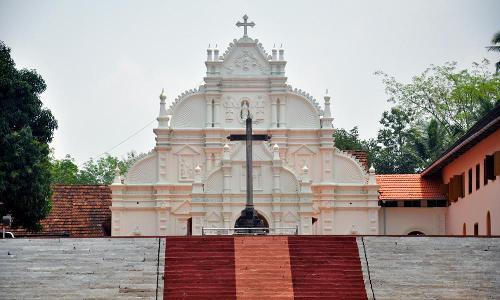 Plea Before Kerala High Court Challenges Anointing New Catholicos Without Inviting Patriarch Plea Before Kerala High Court Challenges Anointing New Catholicos Without Inviting Patriarch