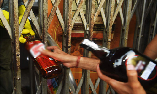 Madhya Pradesh High Court Issues Notice To State On Plea Concerning Overpricing Of Liquor Madhya Pradesh High Court Issues Notice To State On Plea Concerning Overpricing Of Liquor