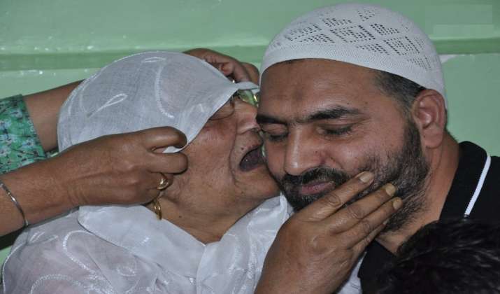 Bashir Ahmad Baba on rejoining family after acquittal in UAPA case following 11 years undertrial custody (India TV photo) Bashir Ahmad Baba on rejoining family after acquittal in UAPA case following 11 years undertrial custody (India TV photo)