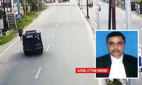 Jharkhand Judge Uttam Anand Dies After Being Hit By A Vehicle, CCTV Footage Suggests Foul Play Jharkhand Judge Uttam Anand Dies After Being Hit By A Vehicle, CCTV Footage Suggests Foul Play