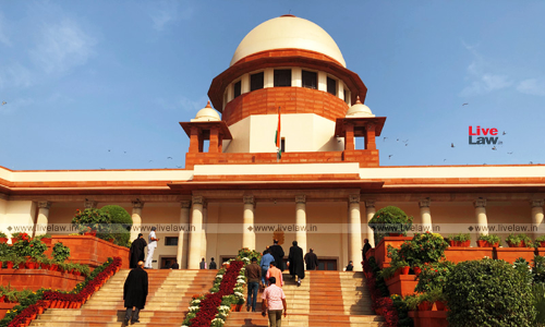 Plea Against Use Of Urdu In Amravati Municipal Council Board : Supreme Court Issues Notice Plea Against Use Of Urdu In Amravati Municipal Council Board : Supreme Court Issues Notice