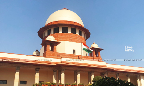 Kalluvathukkal Hooch Tragedy Case: Supreme Court Grants Bail To Two Convicts Kalluvathukkal Hooch Tragedy Case: Supreme Court Grants Bail To Two Convicts