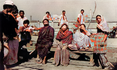 Bhopal Gas Tragedy: MP High Court Asks Centre About Funds For Treatment Of Victims Bhopal Gas Tragedy: MP High Court Asks Centre About Funds For Treatment Of Victims