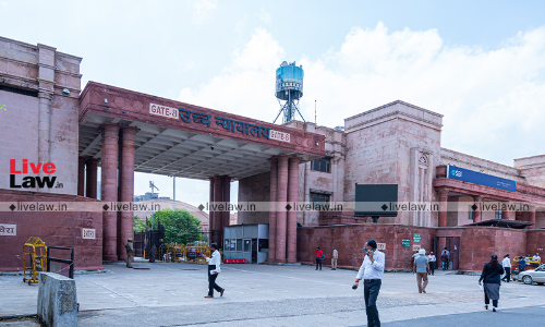 Reconsider Ban On Fee Hike In Private Schools: Allahabad High Court Asks Uttar Pradesh Govt Reconsider Ban On Fee Hike In Private Schools: Allahabad High Court Asks Uttar Pradesh Govt