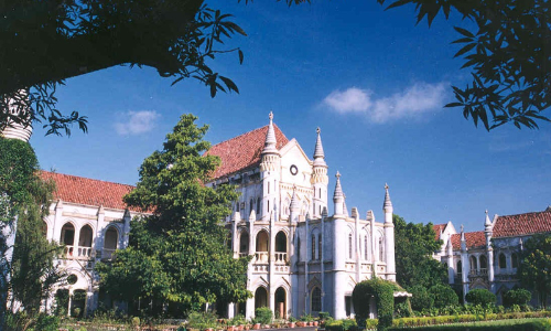 Plea In Supreme Court Challenges MP High Courts Decision To Resume Physical Hearings Plea In Supreme Court Challenges MP High Courts Decision To Resume Physical Hearings