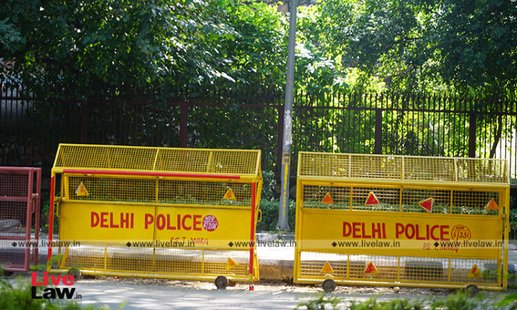 Delhi High Court Denies Lenient Sentence To Three Police Personnel Accused Of Harrassing Colleagues Wife, Minor Niece Delhi High Court Denies Lenient Sentence To Three Police Personnel Accused Of Harrassing Colleagues Wife, Minor Niece