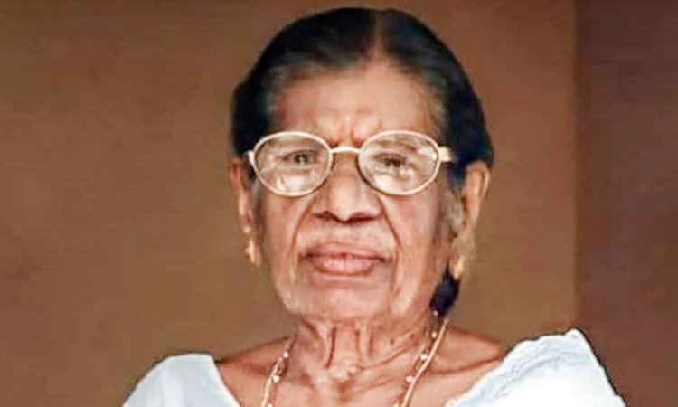 Kerala High Court Directs Treasury To Hand Over KR Gouris Savings To Her Niece Kerala High Court Directs Treasury To Hand Over KR Gouris Savings To Her Niece