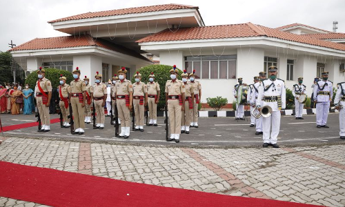 Mere Presence Of Husband In House With Wife In A Hanging Position Not Sufficient To Presume His Guilt: Tripura High Court