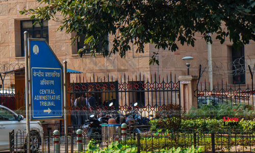 Unfilled Tribunal Vacancies : Supreme Court Asks CAT Members To Function Beyond Their Tenure Unfilled Tribunal Vacancies : Supreme Court Asks CAT Members To Function Beyond Their Tenure