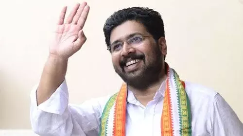 In-Flight Protest Against Chief Minister: Kerala Court Grants Bail To Youth Congress Vice President KS Sabarinadhan In-Flight Protest Against Chief Minister: Kerala Court Grants Bail To Youth Congress Vice President KS Sabarinadhan