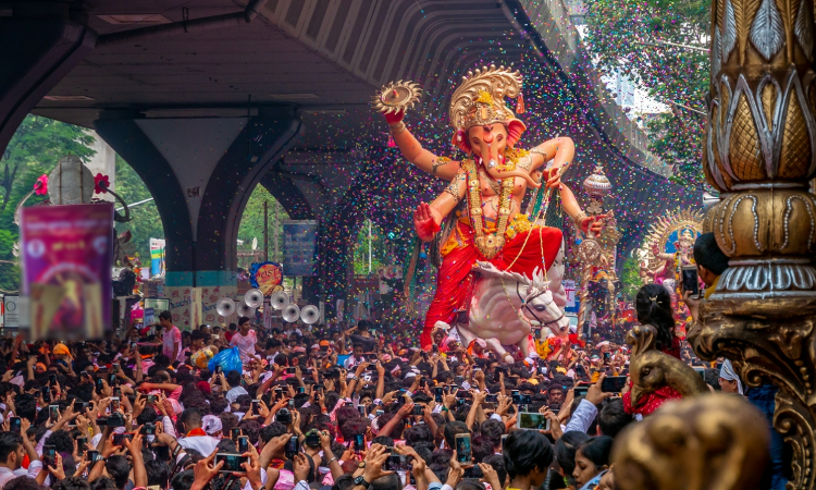Authorities Must Have Their Say: Karnataka High Court Declines Interim Plea To Change Route For Ganesh Visarjan Procession