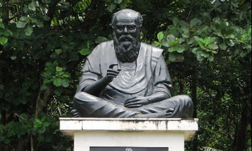 Supreme Court Issues Notice To TN Govt On Plea To Remove Atheistic Inscriptions In Periyar Statues Supreme Court Issues Notice To TN Govt On Plea To Remove Atheistic Inscriptions In Periyar Statues