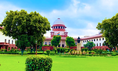 Centre Disrupts Judges Seniority By Splitting Up Collegium Resolutions: Supreme Court Centre Disrupts Judges Seniority By Splitting Up Collegium Resolutions: Supreme Court