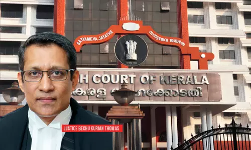 24-Hour Detention Period Begins When Accused Is Effectively Detained, Not Time Of Formal Arrest Recorded By Police: Kerala High Court 24-Hour Detention Period Begins When Accused Is Effectively Detained, Not Time Of Formal Arrest Recorded By Police: Kerala High Court