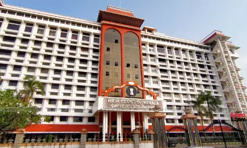 Kerala High Court Quashes Order Demanding Late Fee For Delay In Filing GSTR-9C Kerala High Court Quashes Order Demanding Late Fee For Delay In Filing GSTR-9C