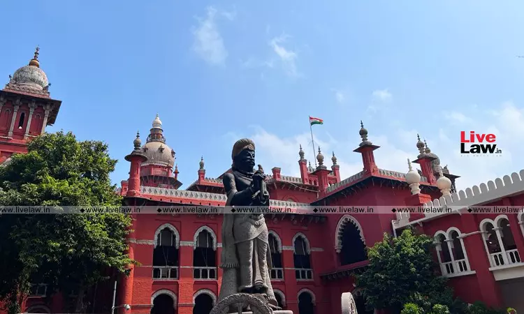Employee’s Suspension Cannot Extend Endelssly Without Disciplinary Proceedings Merely Due To Pendency Of Criminal Case: Madras High Court Employee’s Suspension Cannot Extend Endelssly Without Disciplinary Proceedings Merely Due To Pendency Of Criminal Case: Madras High Court