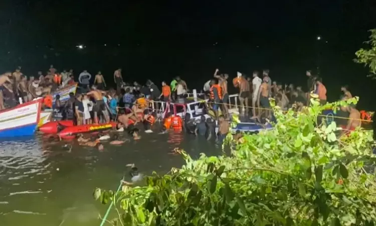 Tanur Boat Tragedy: Kerala High Court Initiates Suo Moto Proceedings, Cracks Whip On State Authorities For Failed Supervision Tanur Boat Tragedy: Kerala High Court Initiates Suo Moto Proceedings, Cracks Whip On State Authorities For Failed Supervision